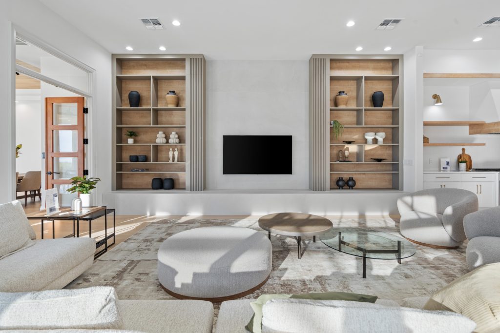 Living integrado em casa de alto padrão nos estados unidos. Ambientes personalizados de luxo com móveis planejados para sala de estar.;