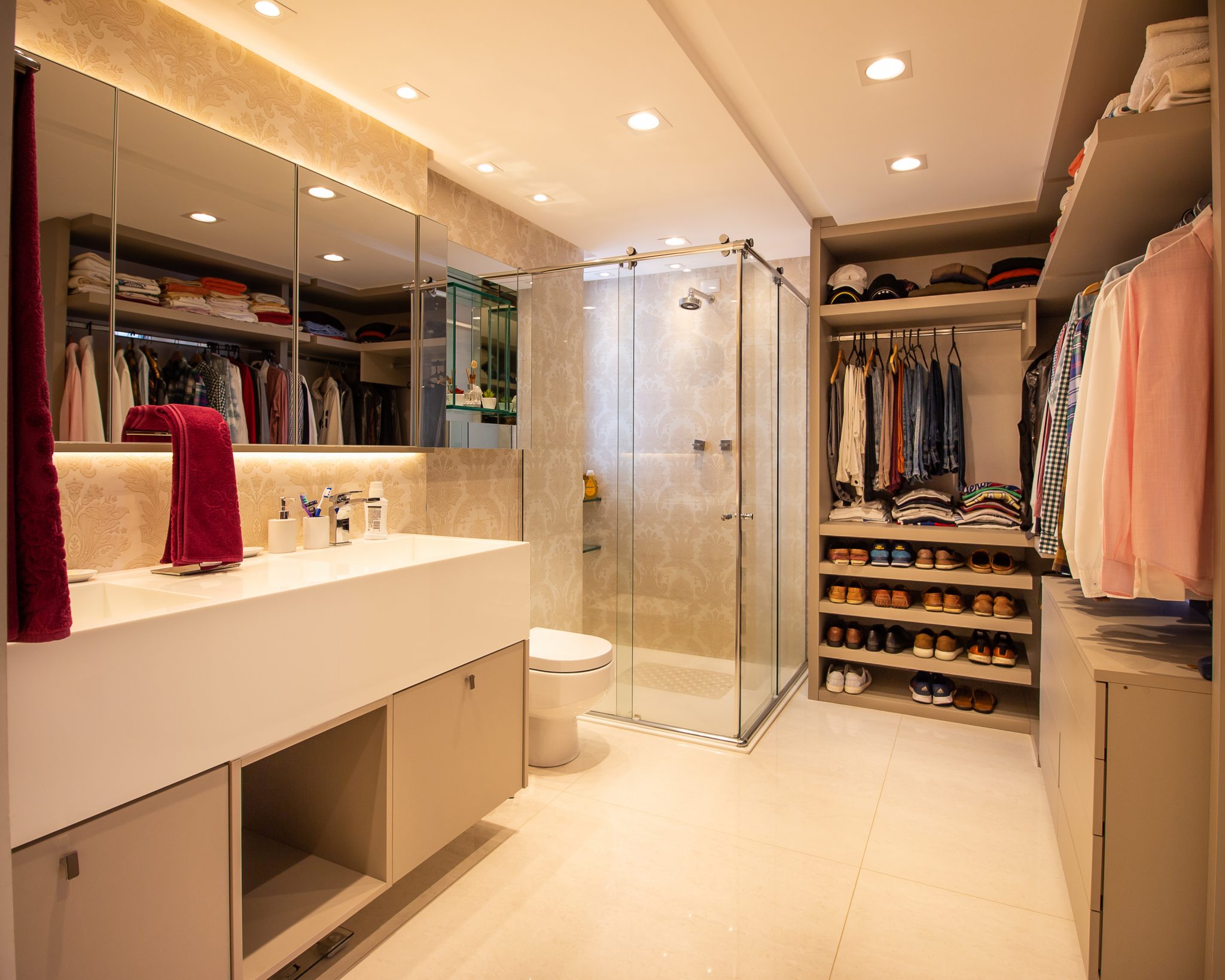 Closet Aberto Ou Fechado: Saiba Como Escolher Entre Eles – JYNFLT