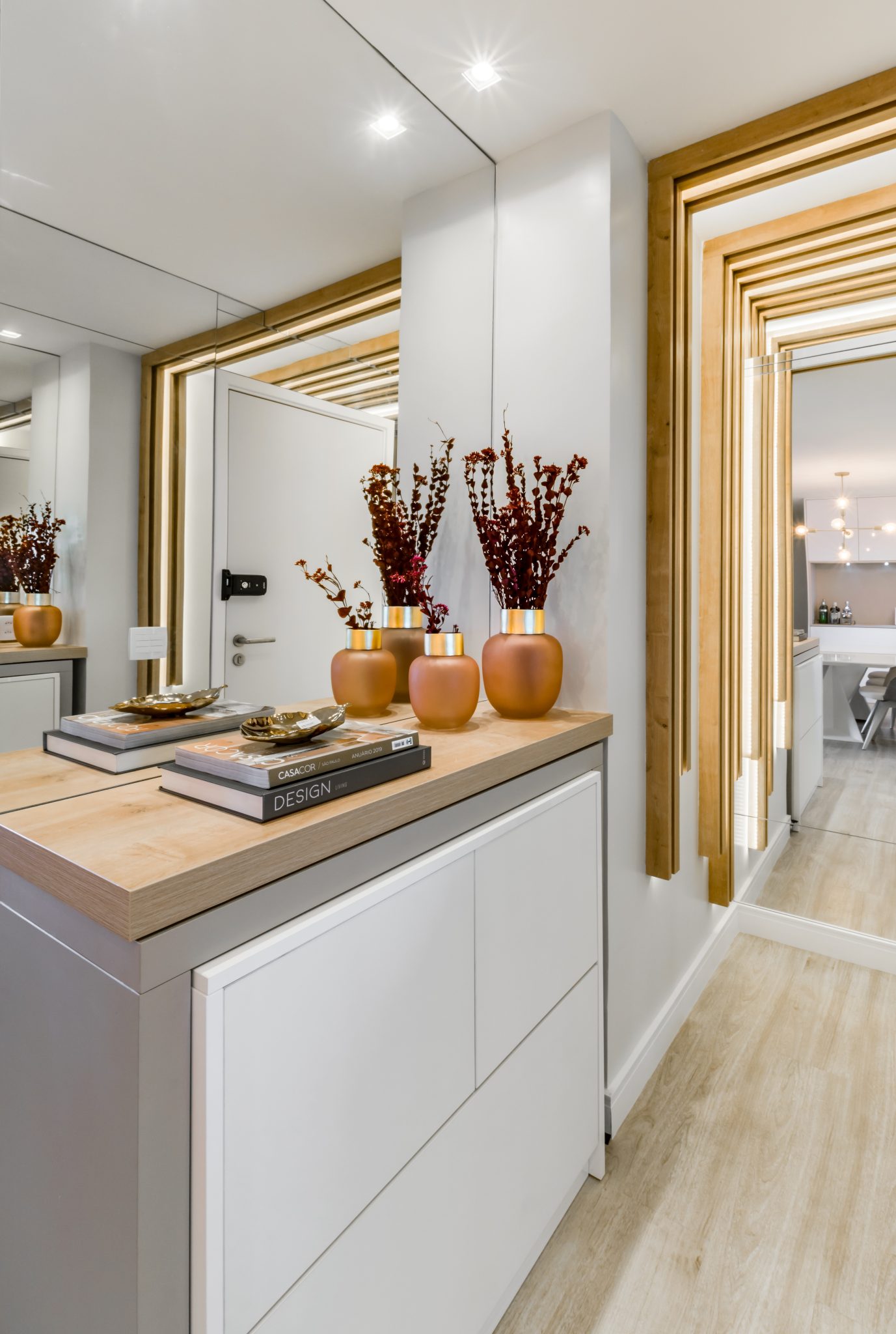 Hall de entrada: como decorar esse ambiente? Hall de entrada: como decorar esse ambiente?