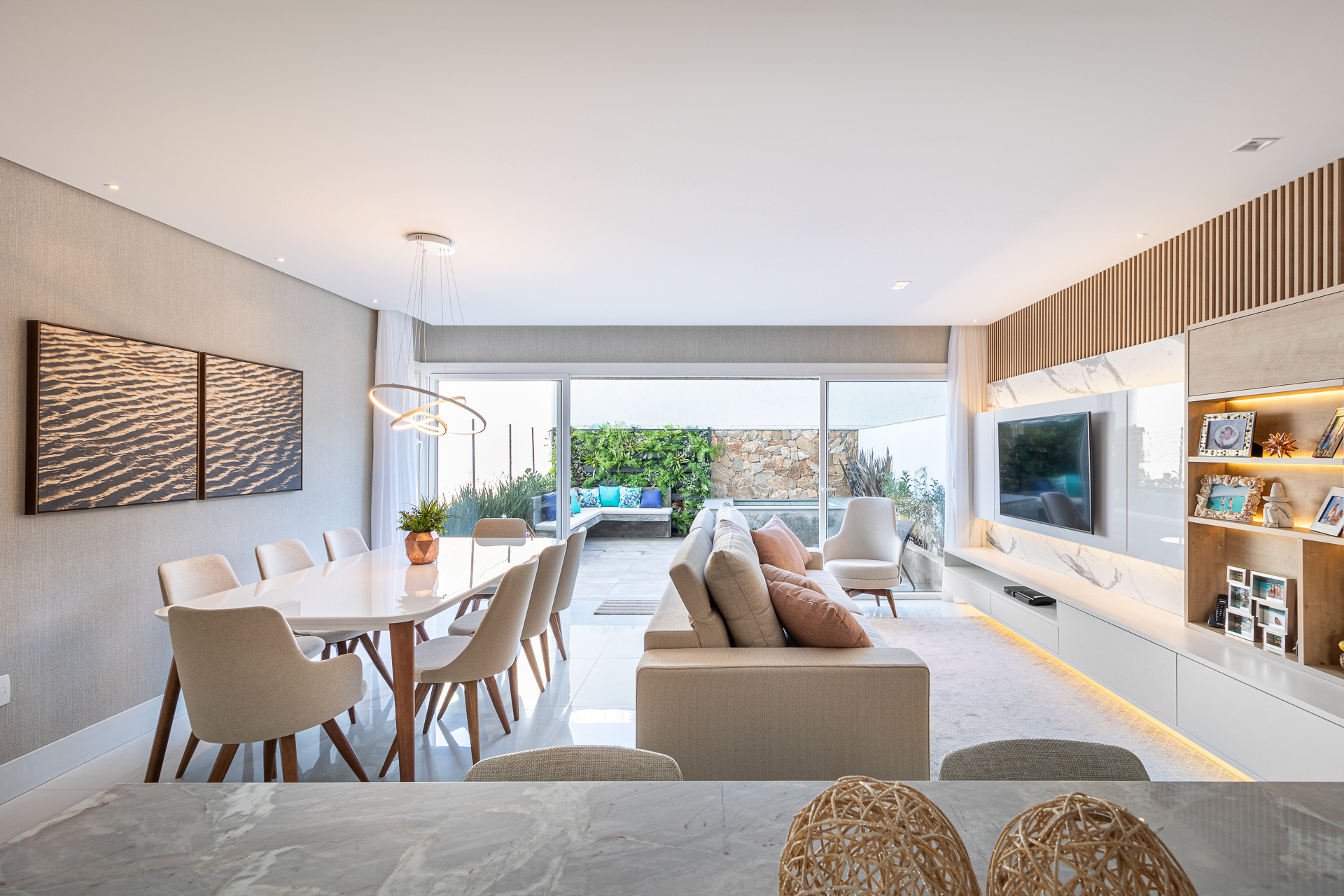 meu primeiro móvel planejado na sala. Móveis para varanda.