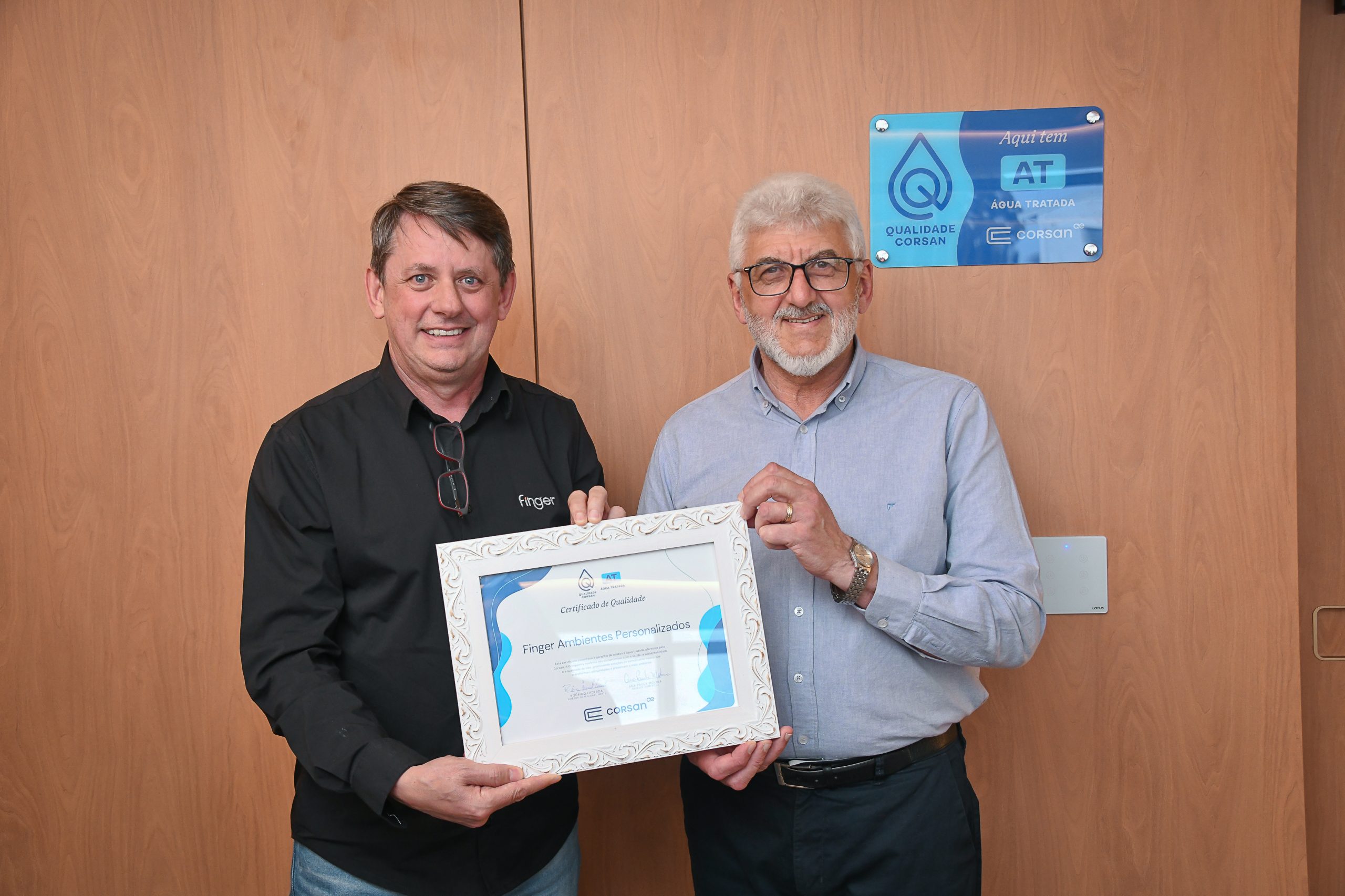 “Finger Móveis Planejados recebe o Selo Corsan de Qualidade em Sarandi (RS), destaque regional por adotar boas práticas ambientais e gestão sustentável da água tratada na indústria moveleira.
