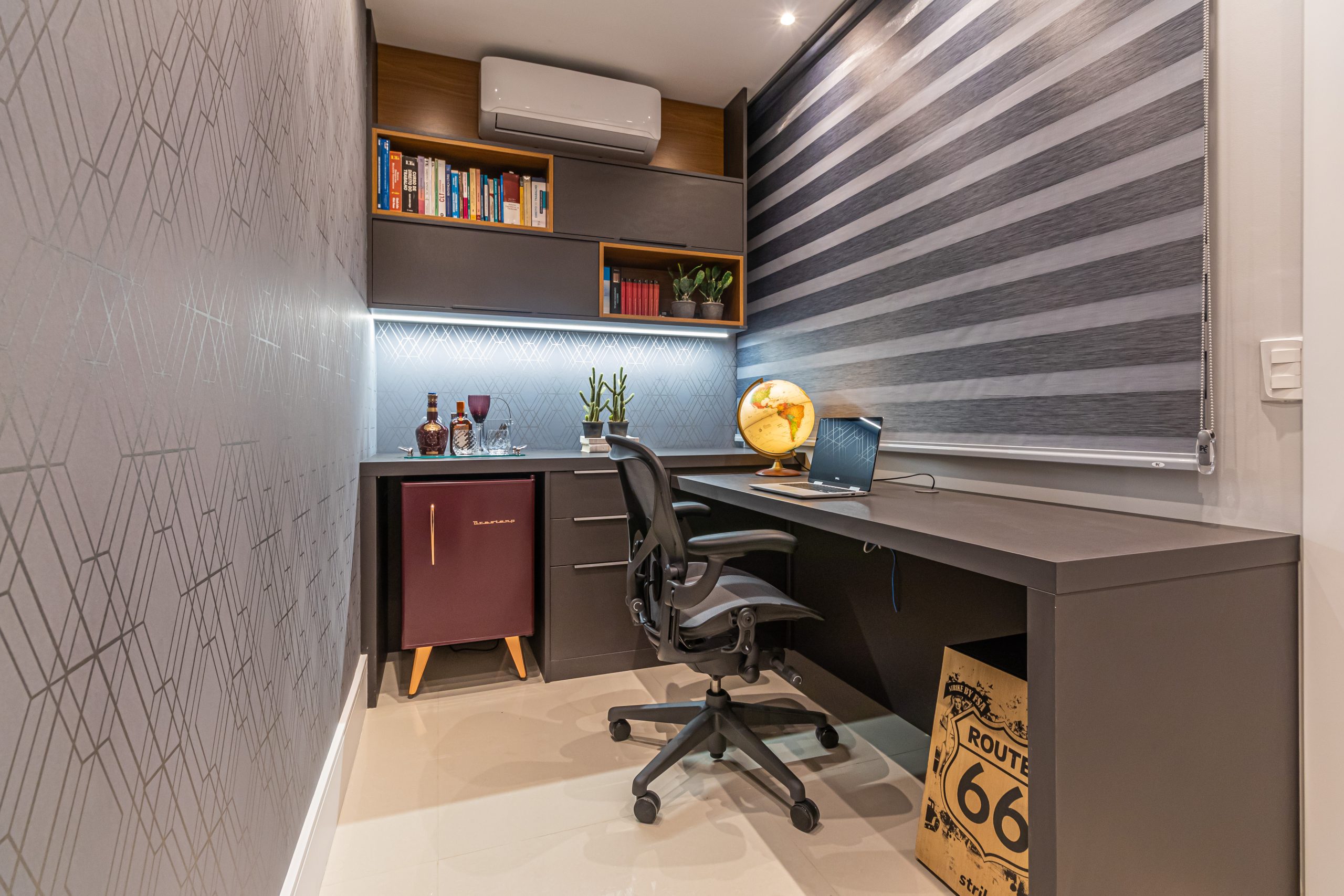 cantinho home office moderno