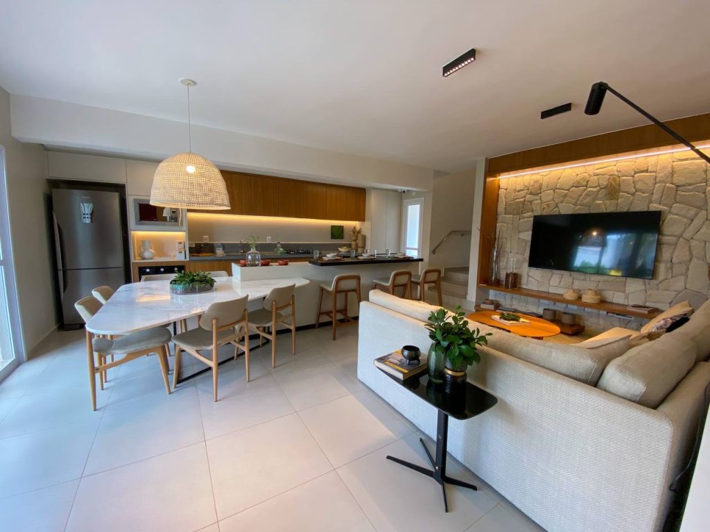 Sala com cozinha integrada / Aproveitamento de espaços
