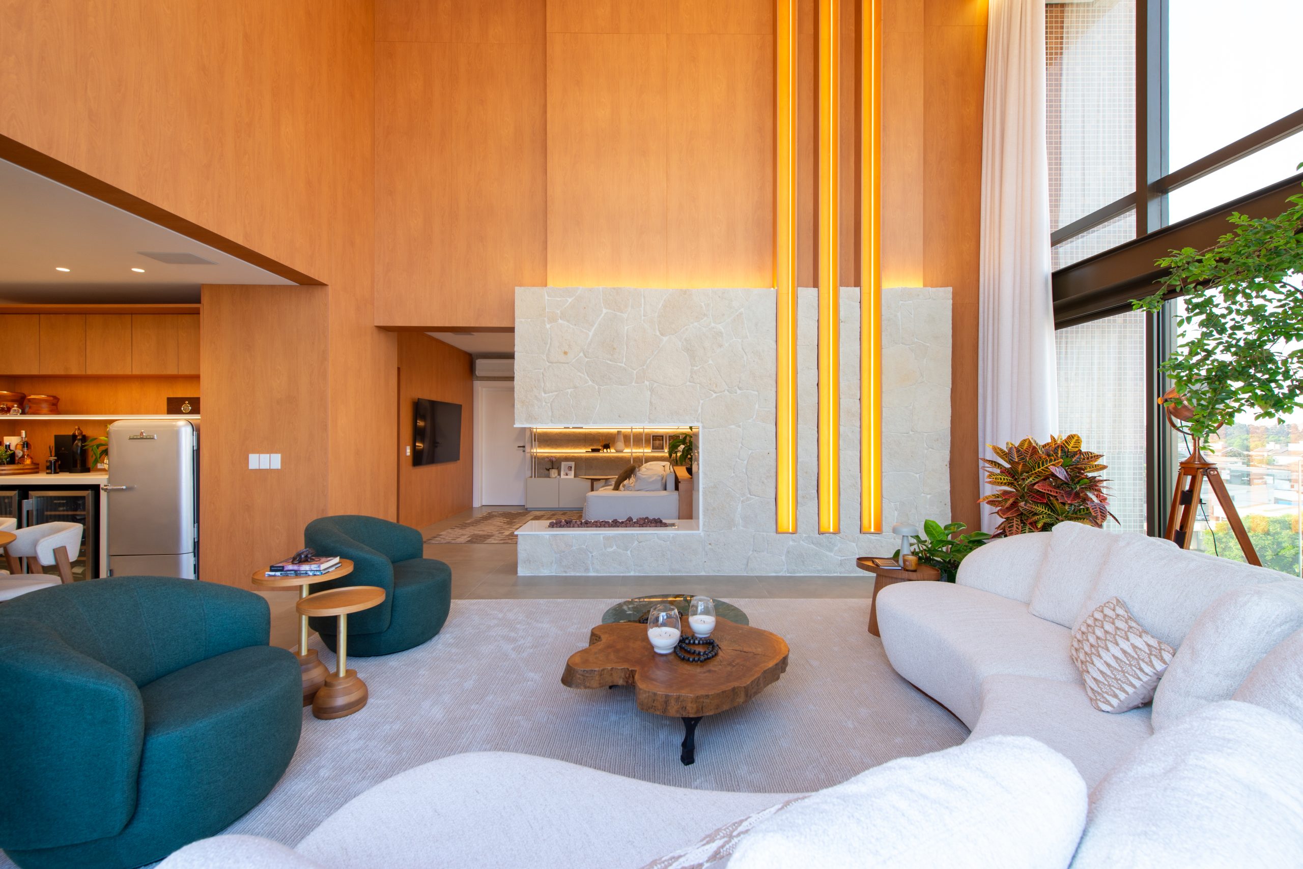 Living com madeira quente - design afetivo