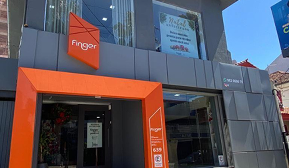 ROVERE COM DE MOVEIS LTDA.