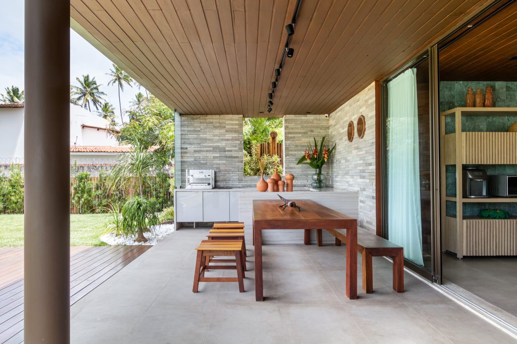 Decoração de casa de praia, em Maragogi - Estilo rústico chic - área gourmet