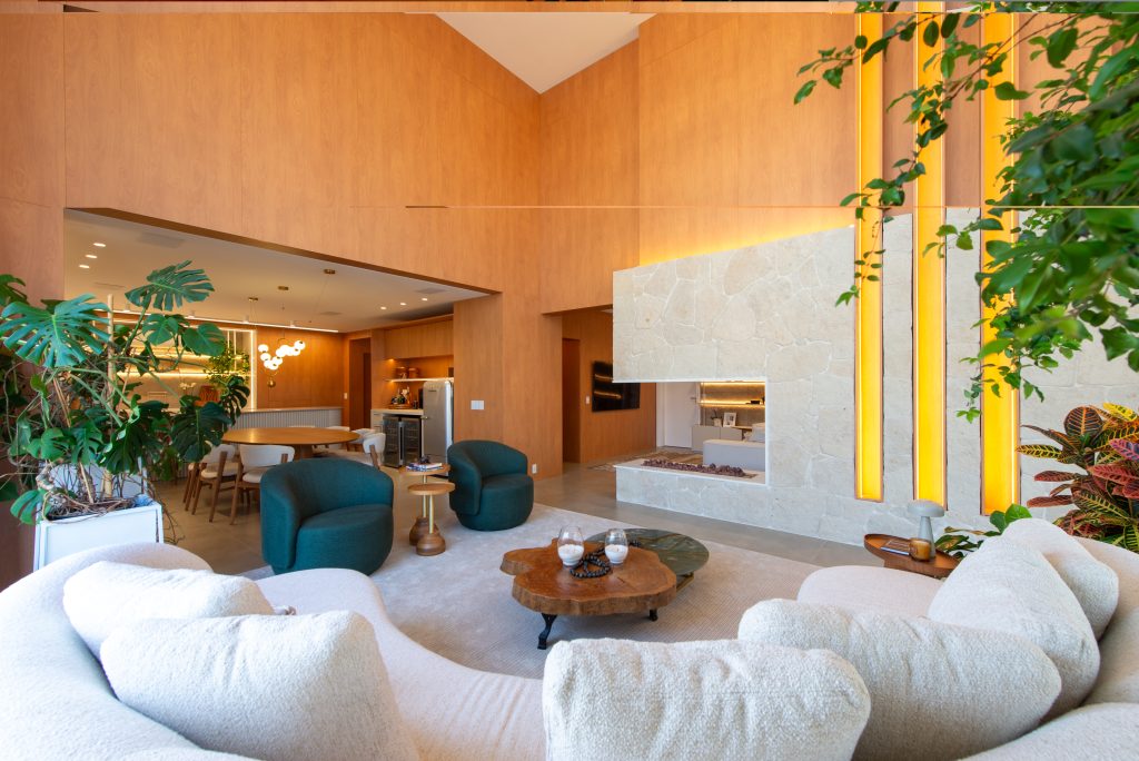 Sala íntima de estar com televisão - living - padrão haya móveis planejados de alto padrão - ambientes personalizados de luxo