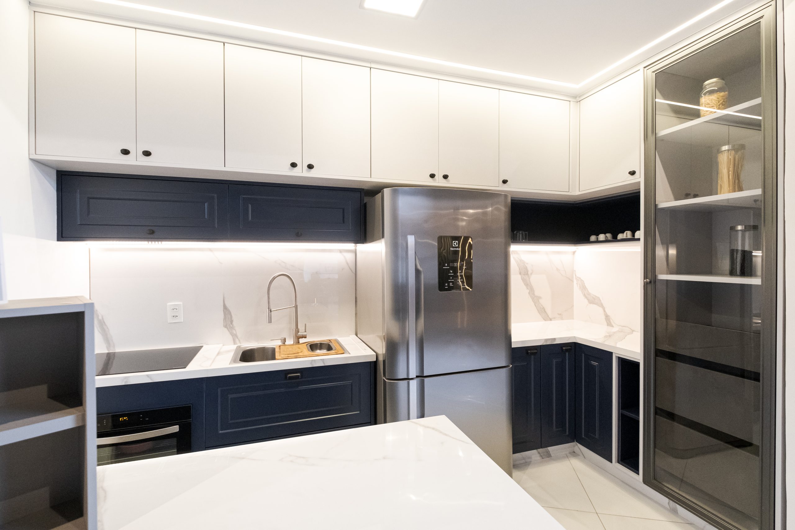 Cozinha Azul com branco