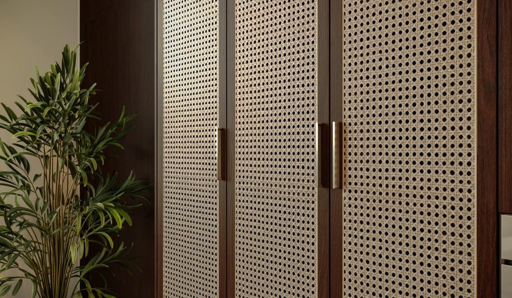 A nova Coleção Zeit da Finger Ambientes Personalizados, oferece uma linha de móveis planejados de alto padrão para ambientes que valorizam o design, o conforto, bem-estar e a funcionalidade. A nova coleção é um convite para experimentar e sentir o tempo e a vida. Cozinha Planejada de alto padrão com ilha, tons escuros, com madeira, estilo que destaca a brasilidade, arquitetura vernacular e valorização das texturas. Destaque para a novidade da porta palha, mesa orgânica para refeições e o revestimento completo do ambiente e teto com o padrão Kastanie.