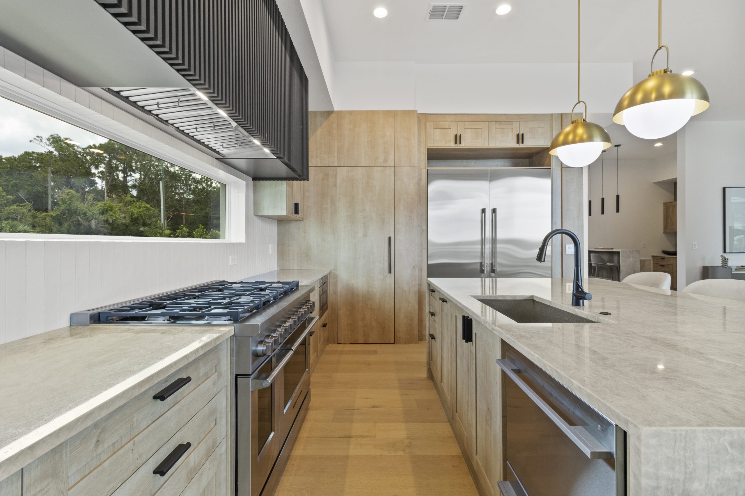 Projeto Cozinha com Ilha com portas SHAKER Alto padrão nos estados unidos. Cozinha americana.