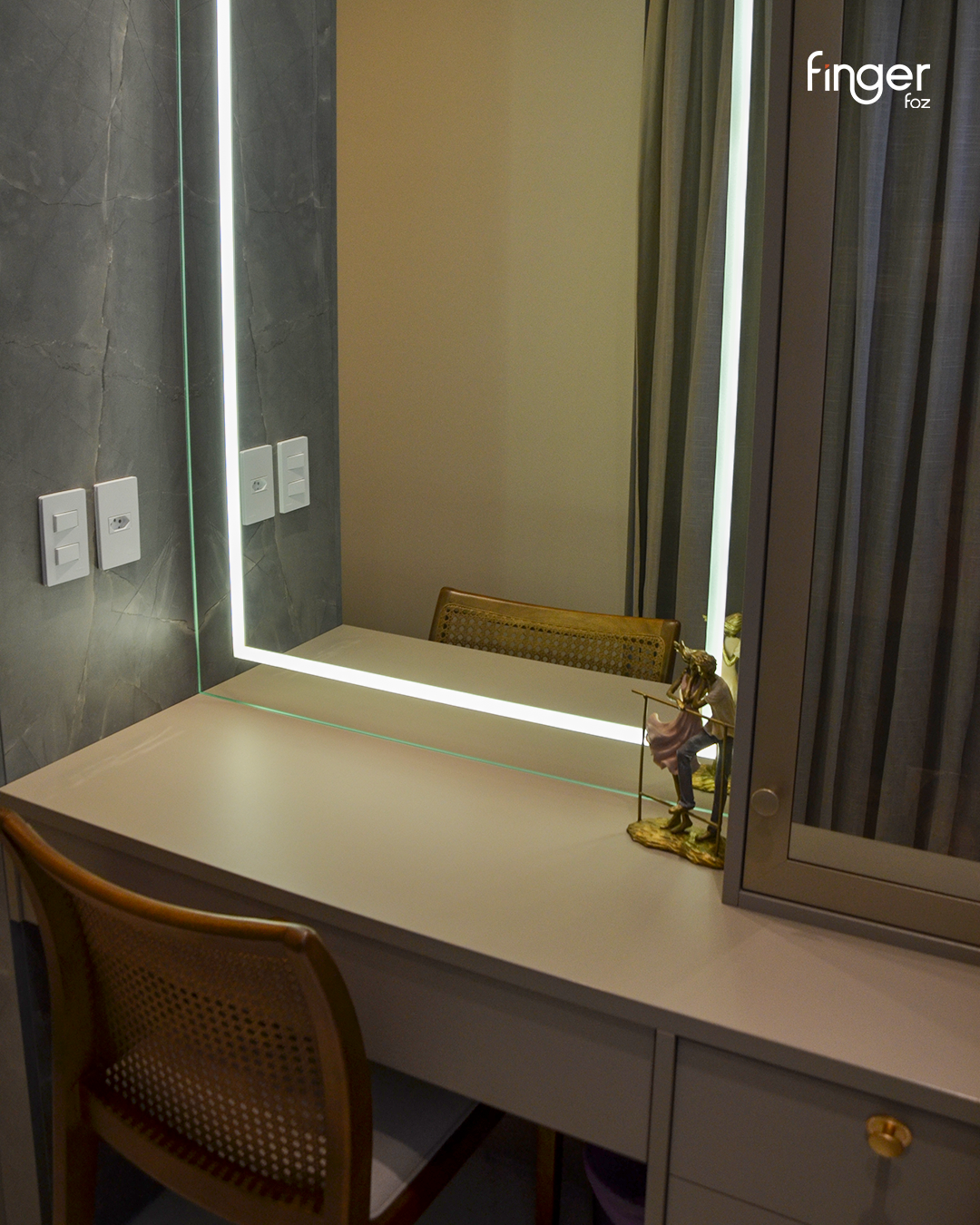 Penteadeira para quarto de casal pequeno