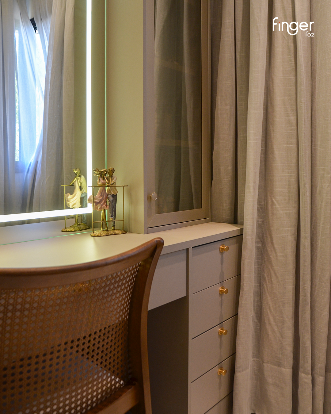 Penteadeira para quarto de casal pequeno